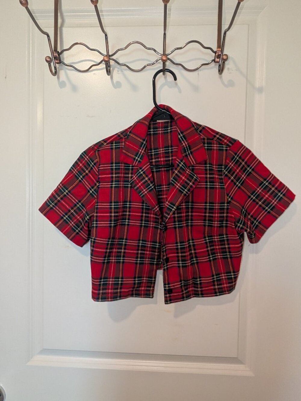 Red Cropped Plaid Short Sleeve Small